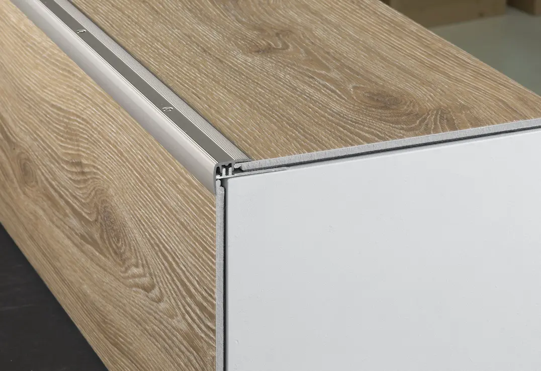 ALU-TREPPENSTUFENPROFIL STEEL 3-7 MM