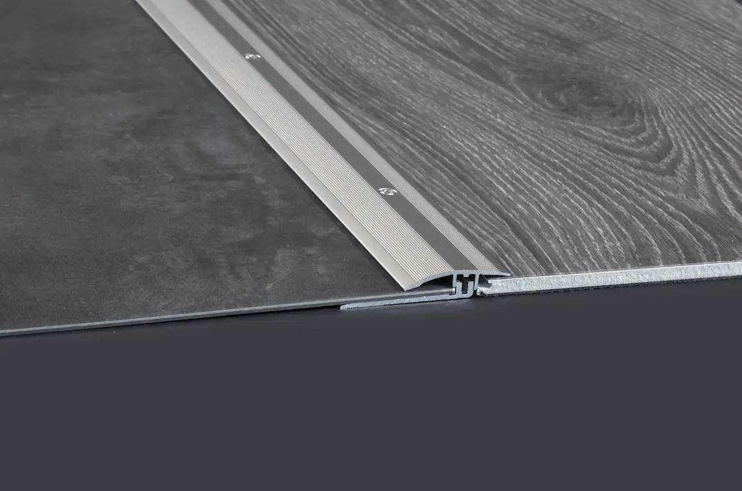 BEVEL COVER STRIP STEEL