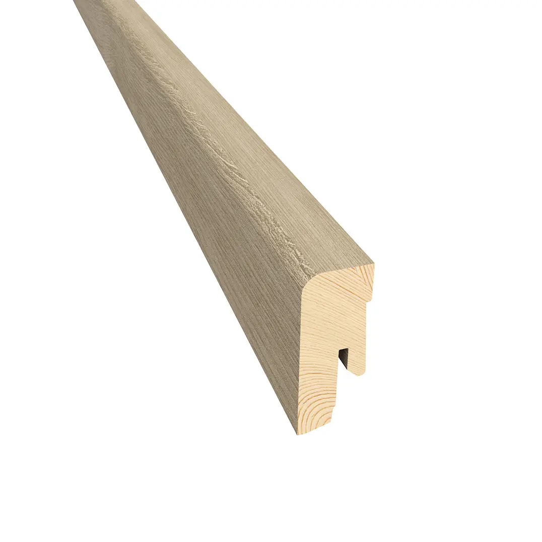 SKIRTING TAIGA